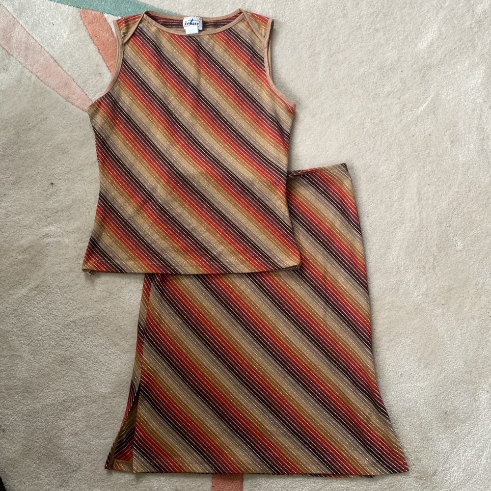 Vintage 70s-80s set. Tank and matching skirt.